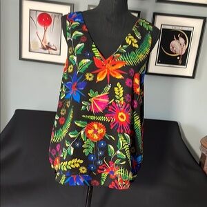 Violet & Claire Black Fliral Blouse Elegant and Versatile